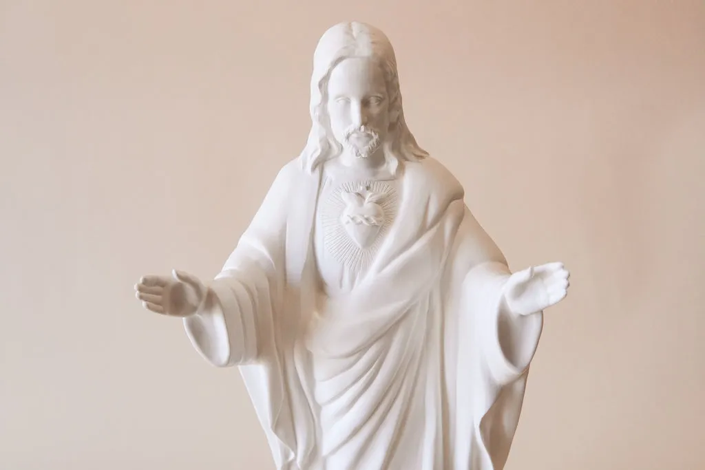 24 Blessing Sacred Heart Outdoor Statue