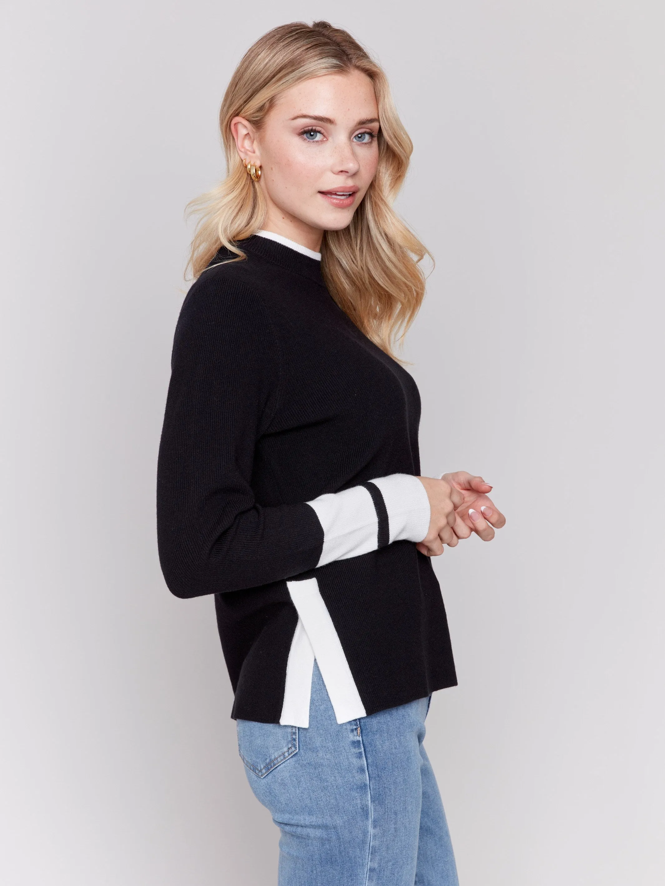 Crew Neck Sweater with Side Slit - Black