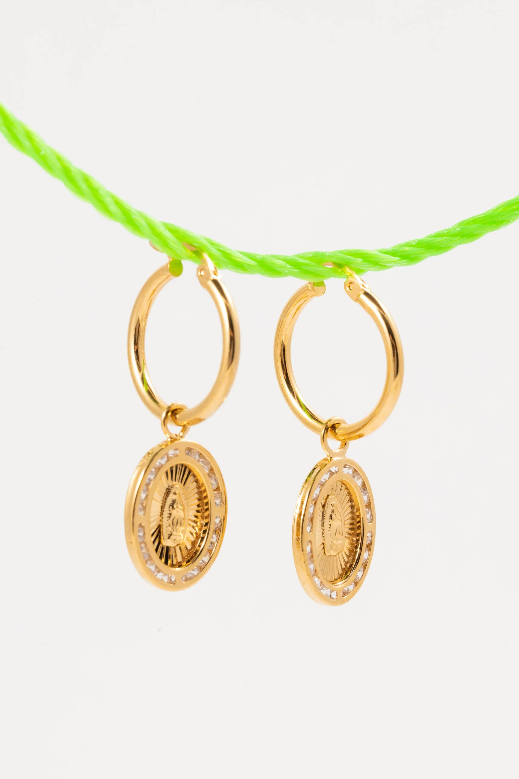 Jackpot Mary Earrings - Gold