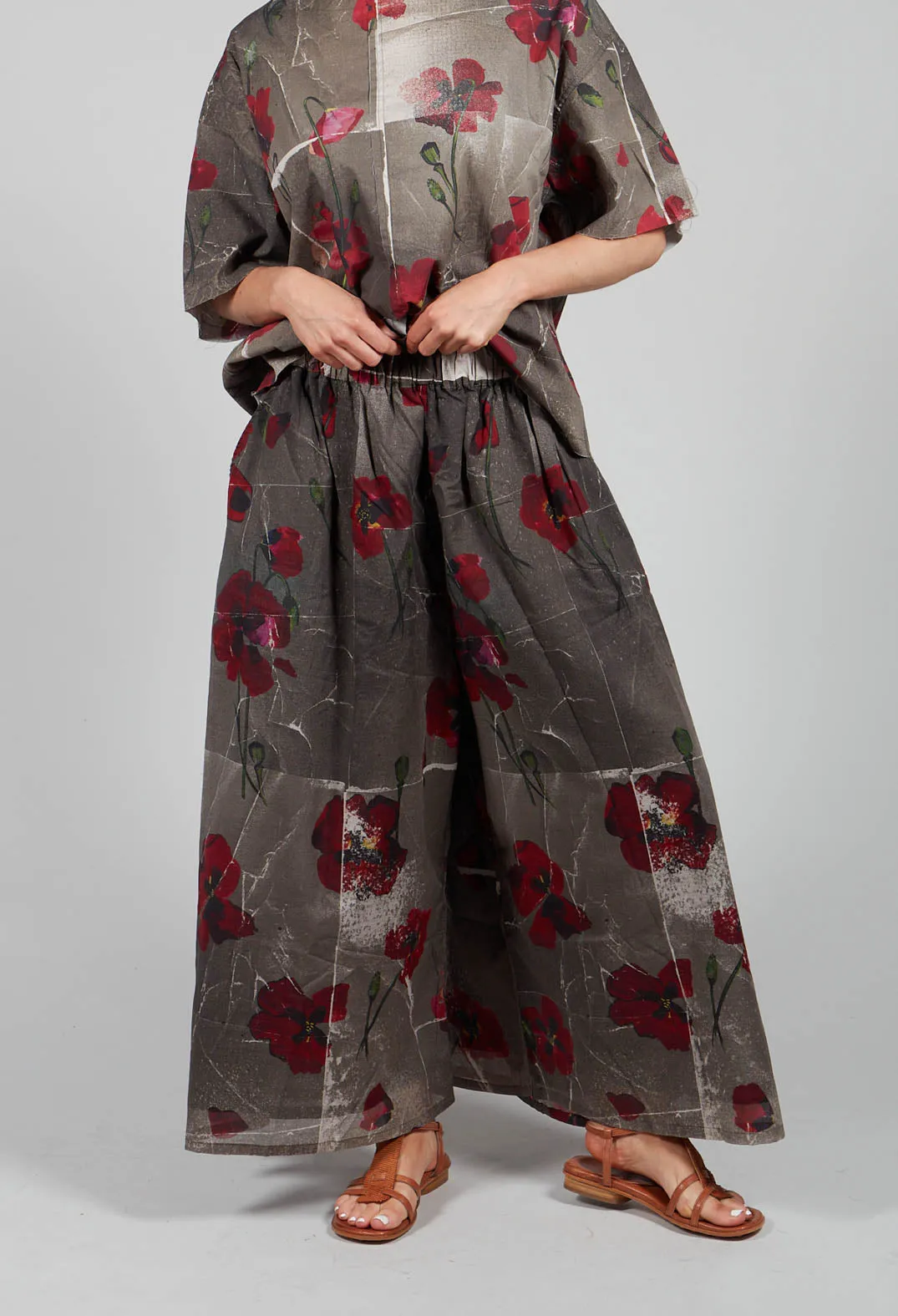 Printed Tanto Trousers in Shitake Flower