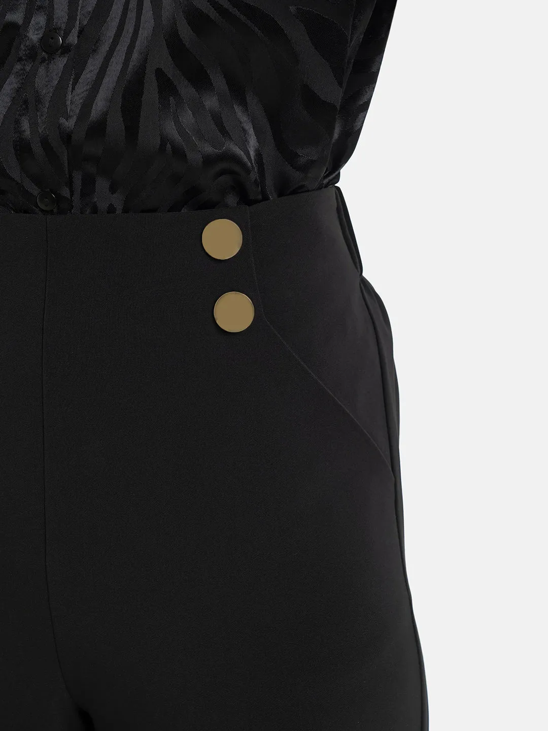 Trousers With Metal Buttons And Pocket