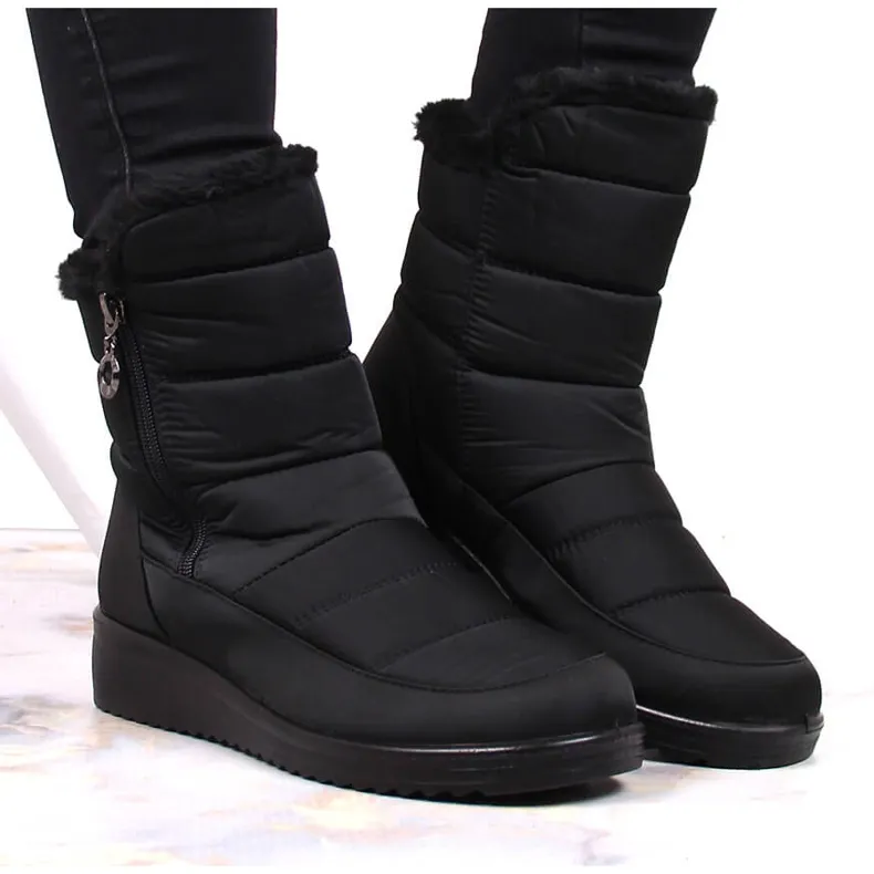 Women's black insulated snow boots with a zipper NEWS